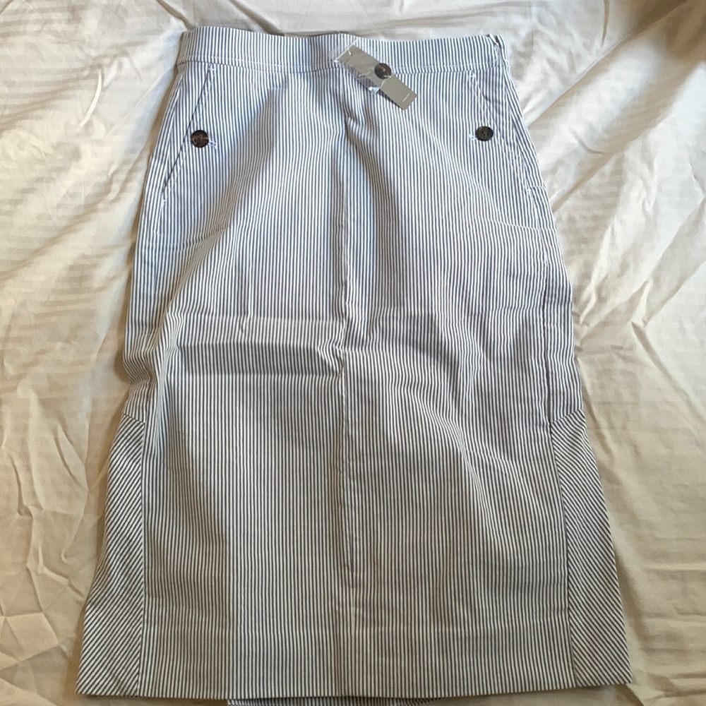 NWT  J Crew seersucker pencil skirt.